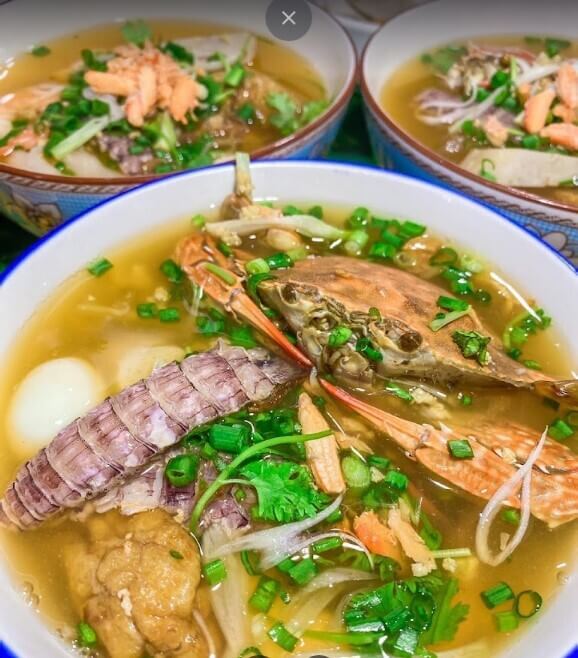 Quán bánh canh ghẹ chả cá Nha Trang