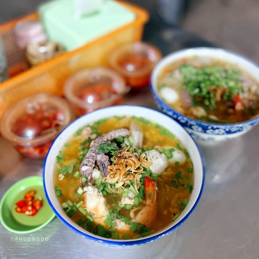 Quán bánh canh ghẹ ngon ở Nha Trang