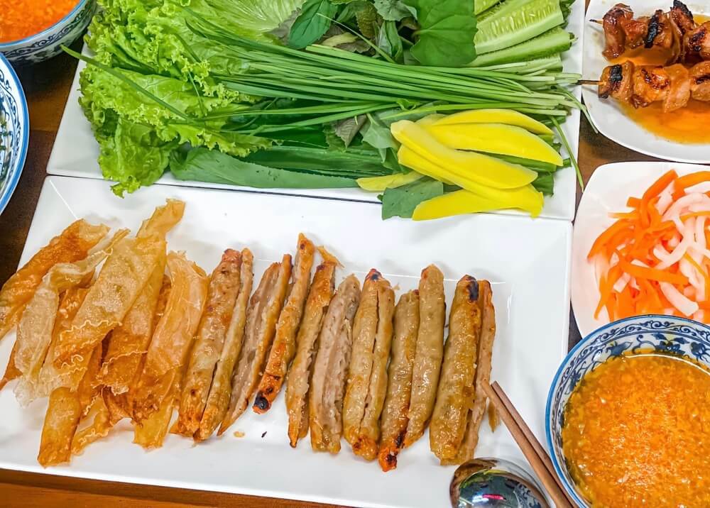 Nem nướng Nha Trang - Món ăn đặc sản ngon ở Nha Trang