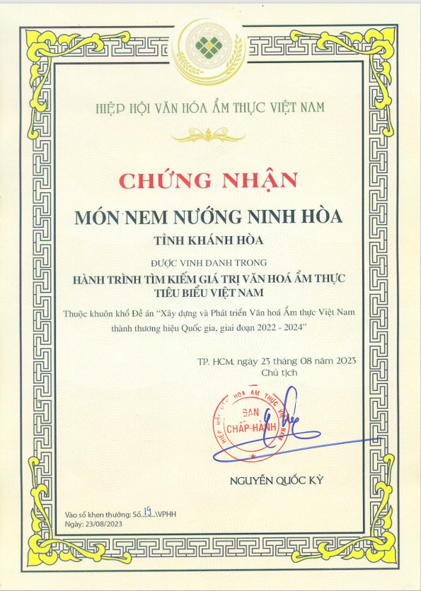 nem nuong ninh hoa duoc vinh danh mon ngon xu tram1